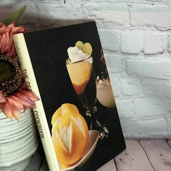 Vintage 1977 Southern Living set cookbook - Picture 11 of 14